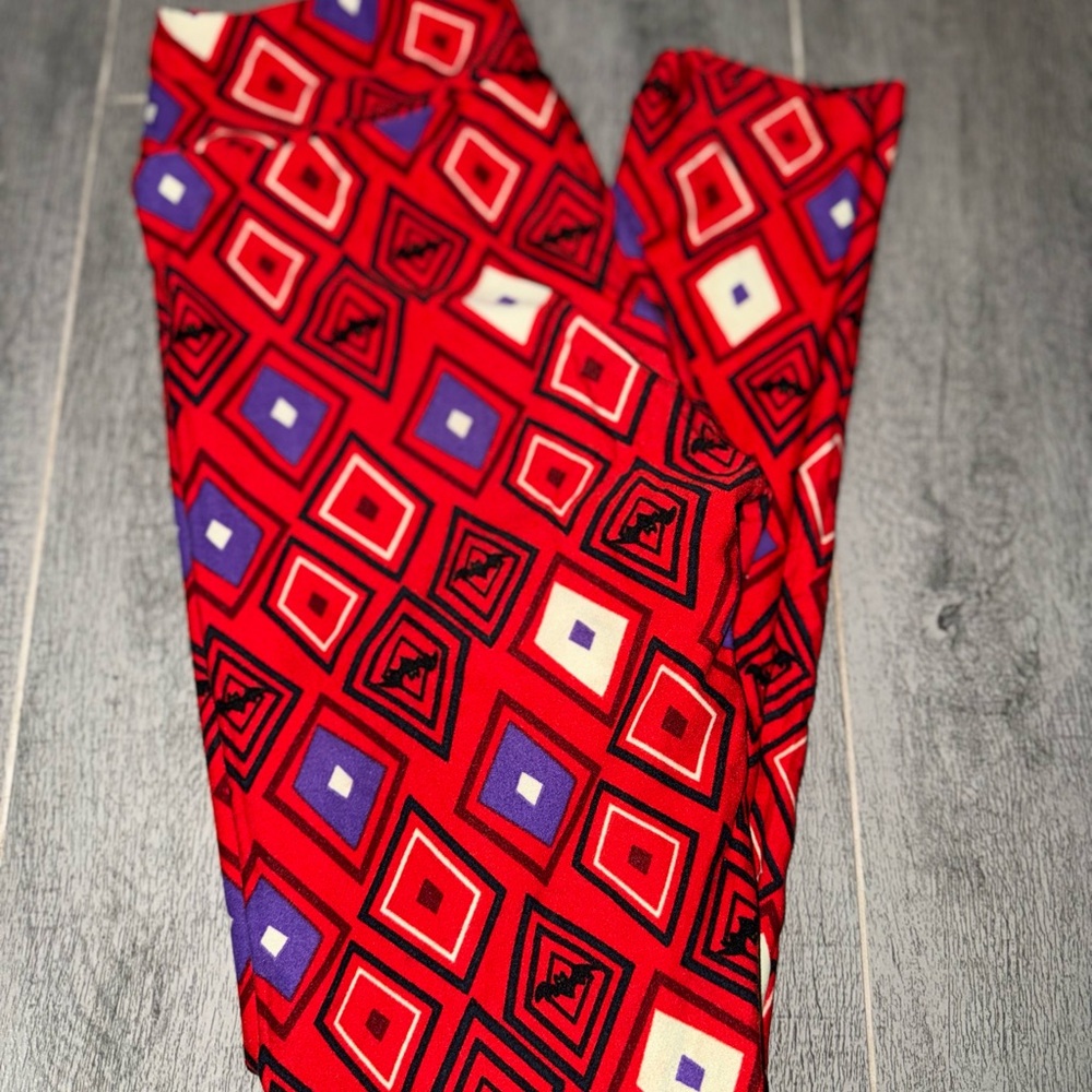 LuLaRoe Red Geometric OS Leggings | Halloween | Bats